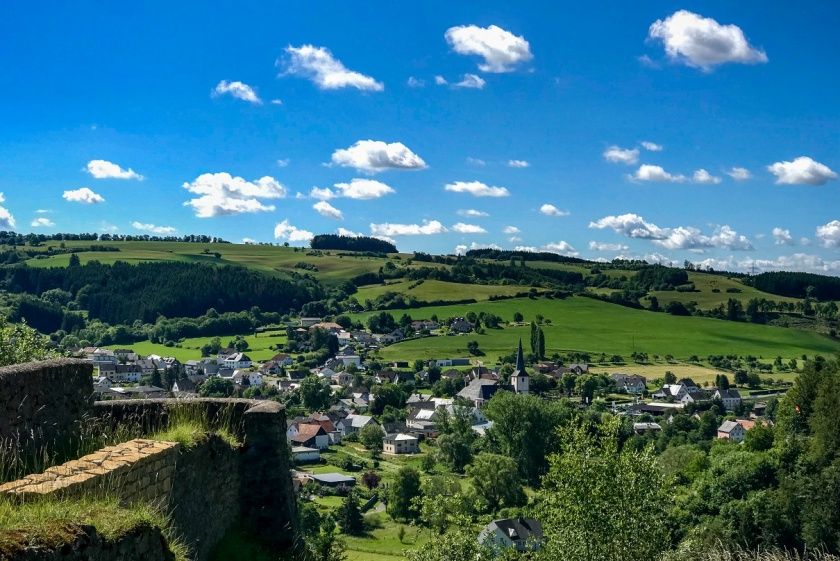 Feriendorf Reinskopf - Blockhäuser und Appartements im Herzen der Eifel