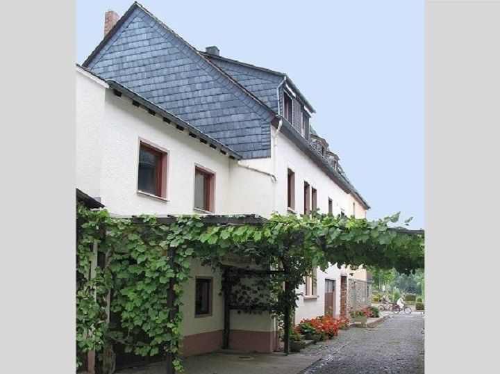 Weingut Paul Barthen - Ferienwohnung und Gästezimmer