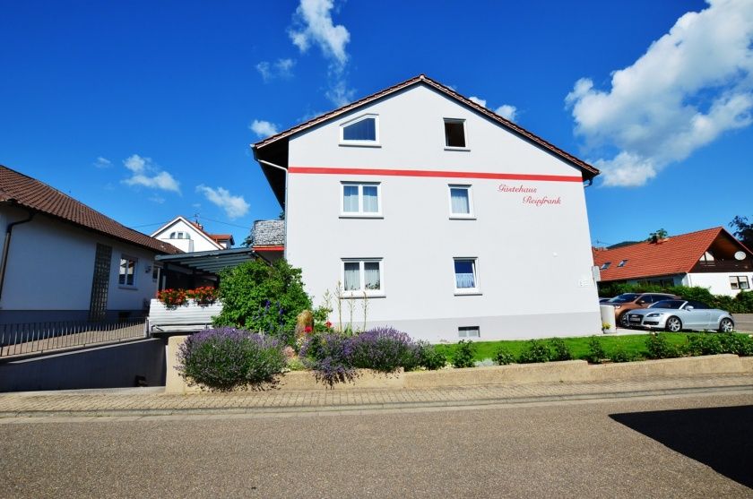 Gästehaus Reinfrank - komfortable Gästezimmer und Ferienwohnung - an der südlichen Weinstraße