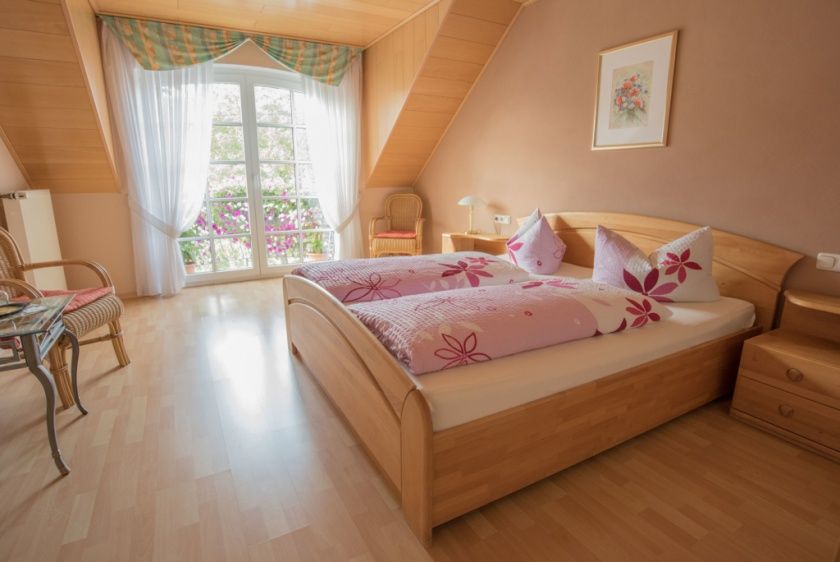 Bioweingut Hubertushof - Gästezimmer & Ferienwohnung