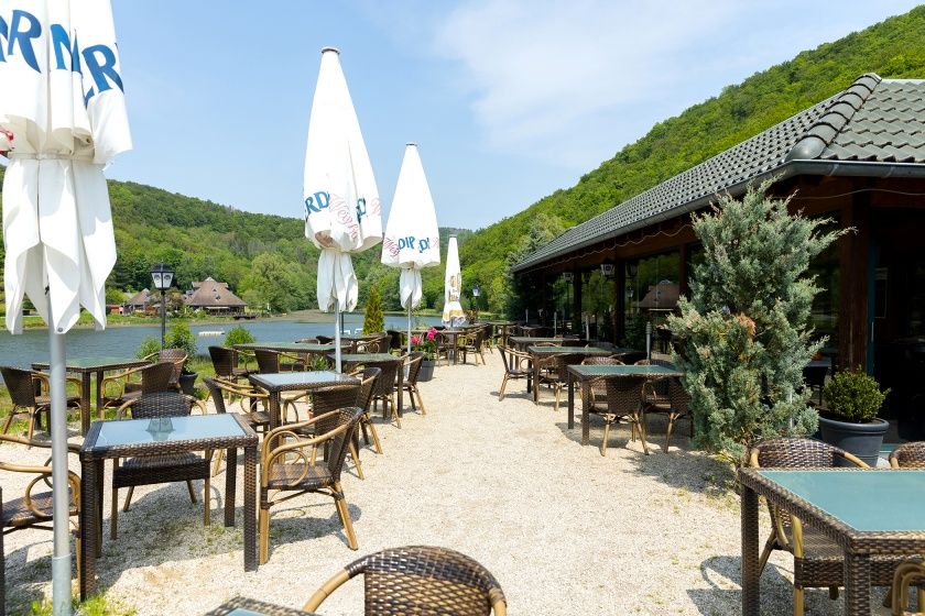 5 Sterne Ferienhaus Tommy am idyllischen Waldsee Rieden