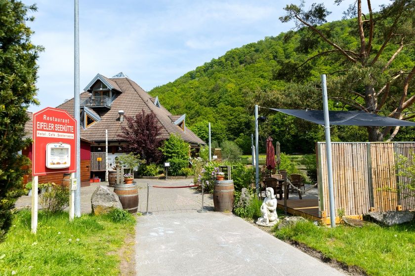 5 Sterne Ferienhaus Susi am idyllischen Waldsee Rieden