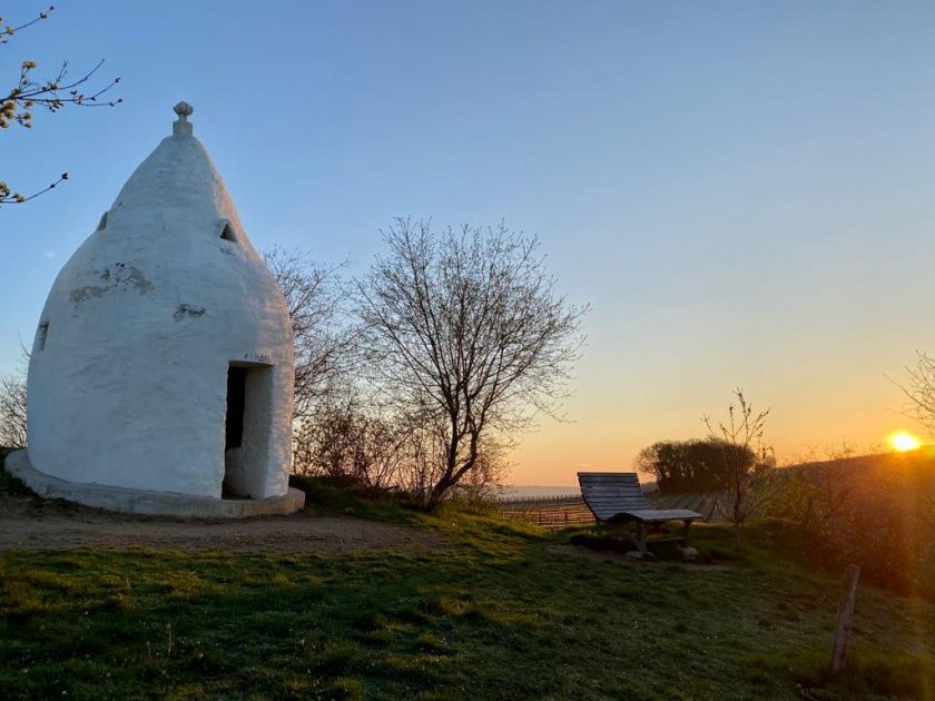 Trullo beim Sonnenaufgang