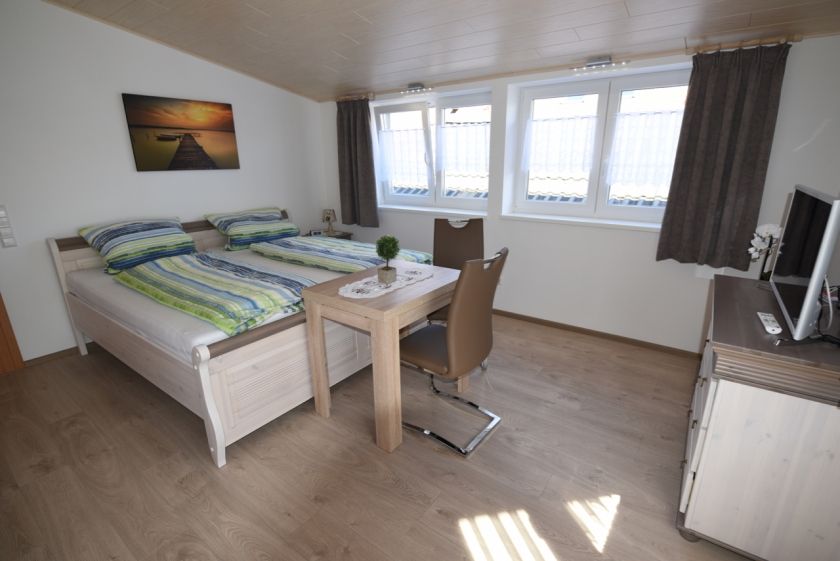 Schlafzimmer 1 mit Doppelbett 